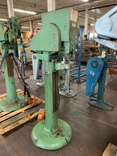 Load image into Gallery viewer, Townsend Textron - Pedal Operated Auto Feed Rivet Machine