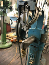 Load image into Gallery viewer, Stimpson – Auto Feed Grommet Rivet Pedal Machine