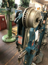 Load image into Gallery viewer, Stimpson – Auto Feed Grommet Rivet Pedal Machine