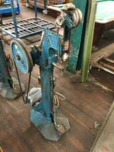 Load image into Gallery viewer, Stimpson – Auto Feed Grommet Rivet Pedal Machine