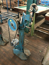 Load image into Gallery viewer, Stimpson – Auto Feed Grommet Rivet Pedal Machine